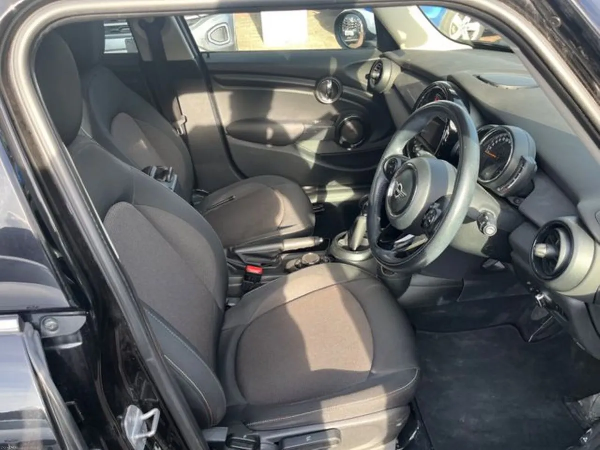 Mini Cooper 1.5 - Image 5
