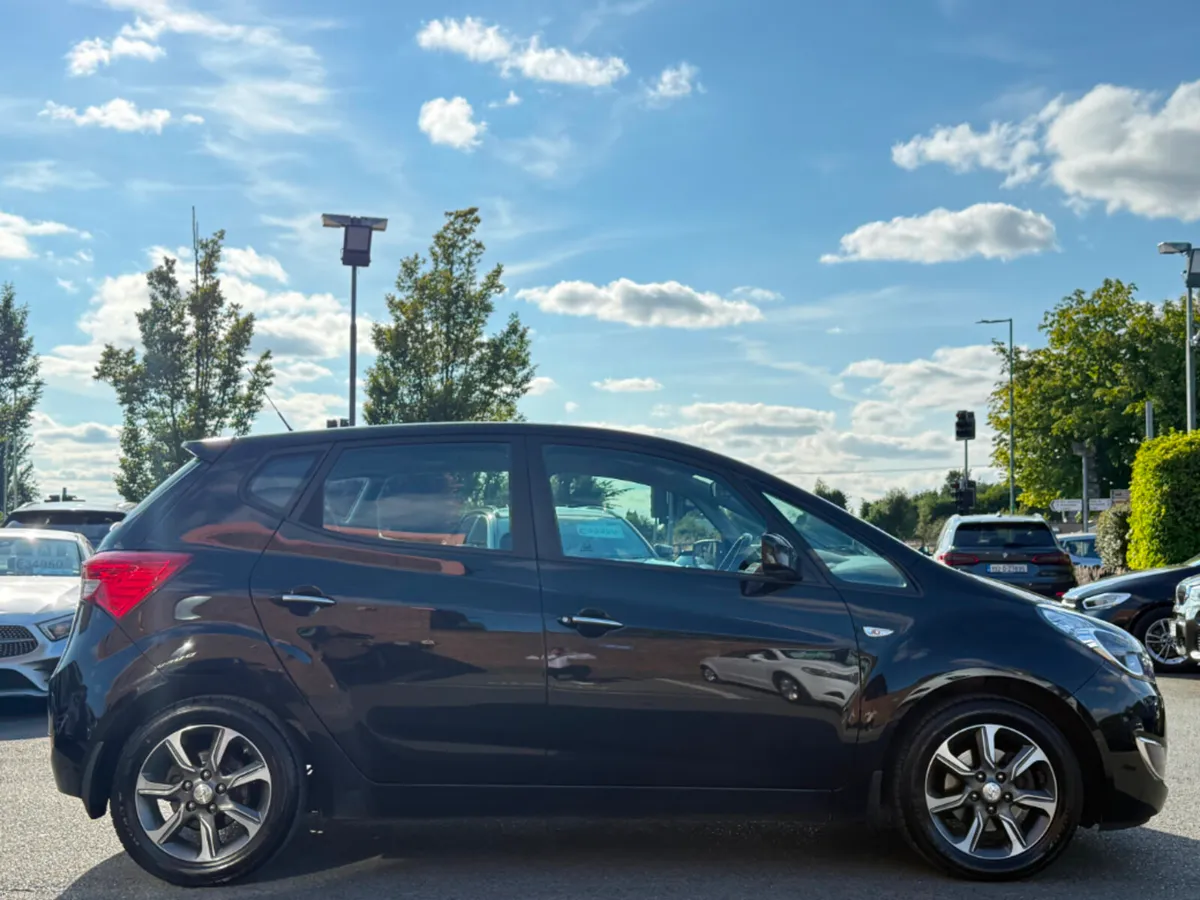 Hyundai ix20 1.4 DIESEL DELUXE *HIGH SPEC* - Image 4