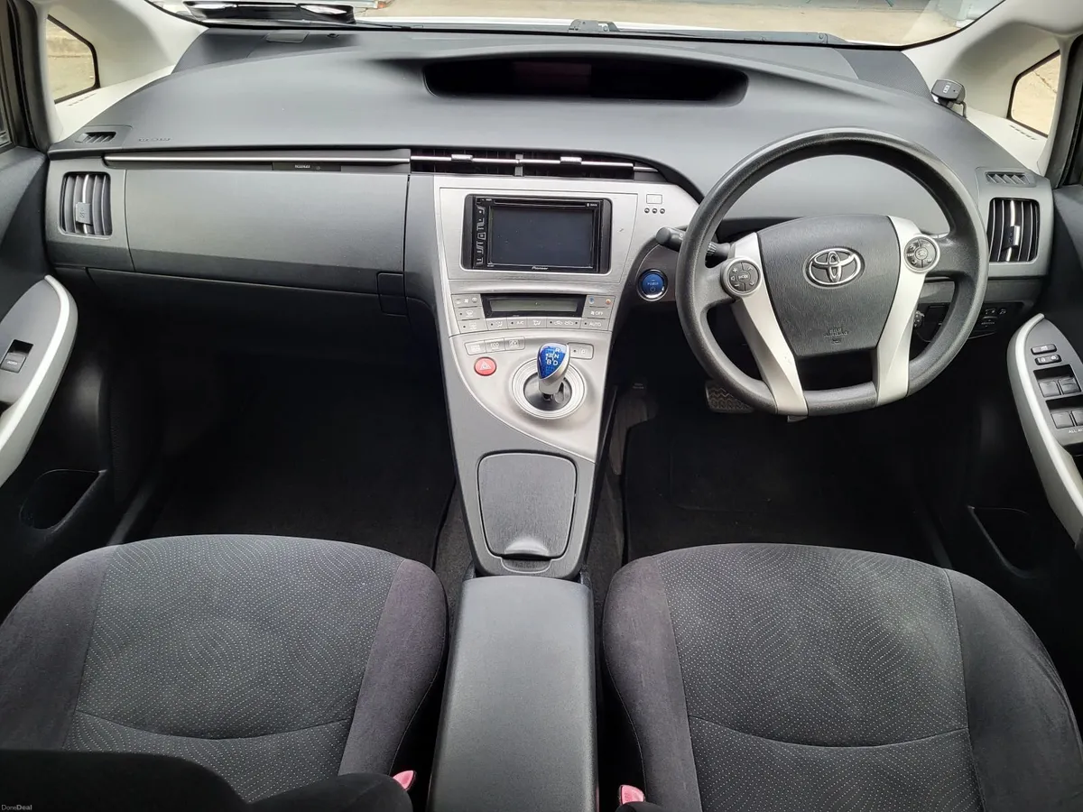 Toyota Prius 2013 - Image 5