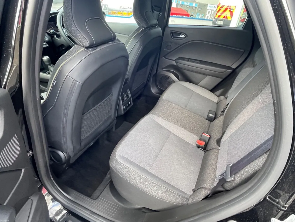 Renault Captur TECHNO TCE90 NBI GSR2 5 - Image 6