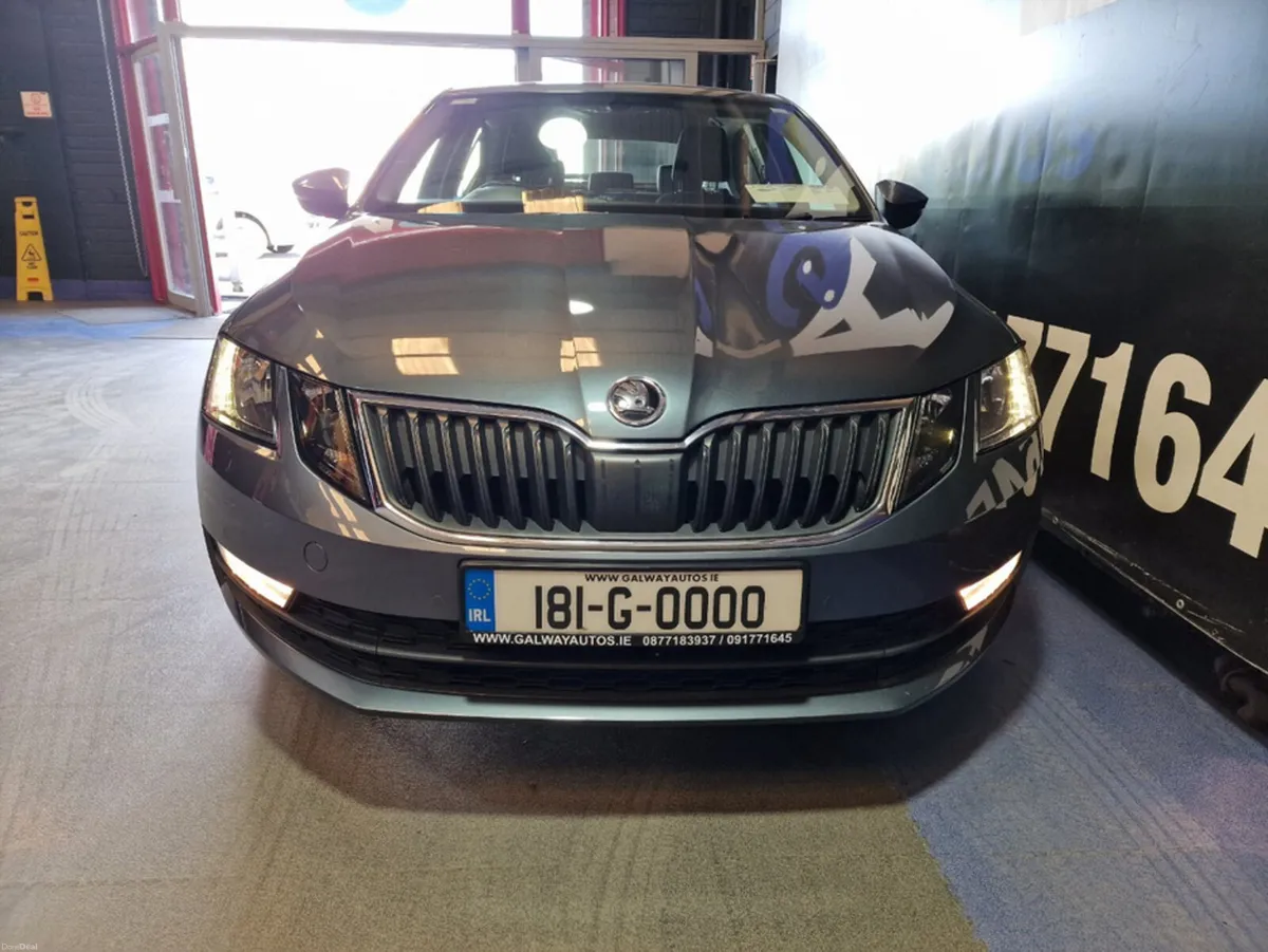 Skoda Octavia 1.6TDI **SAT NAV, PARKING SENSORS, F - Image 3