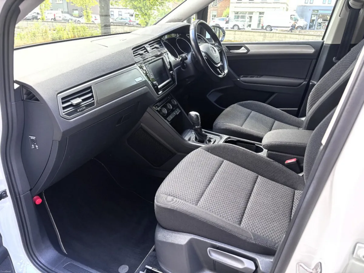 Volkswagen Touran 1.4 Tsi Comfortline Plus Auto 7 - Image 6