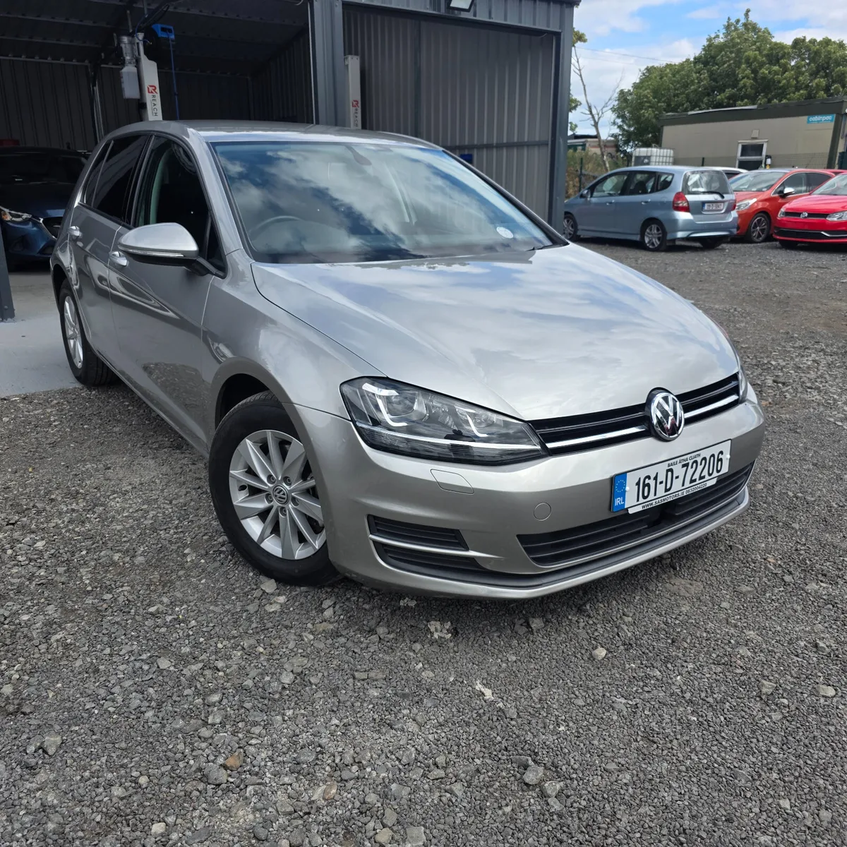 Volkswagen Golf 2016 Automatic Low Miles - Image 2