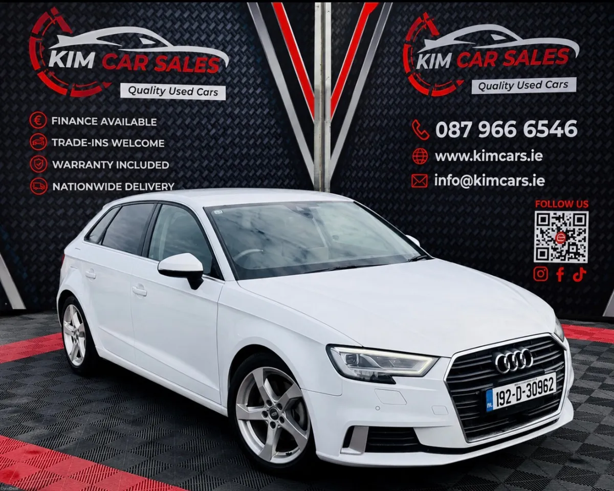 LEATHER SEATS, VIRTUAL COCKPIT, FLAT BTM STEERING - Image 4