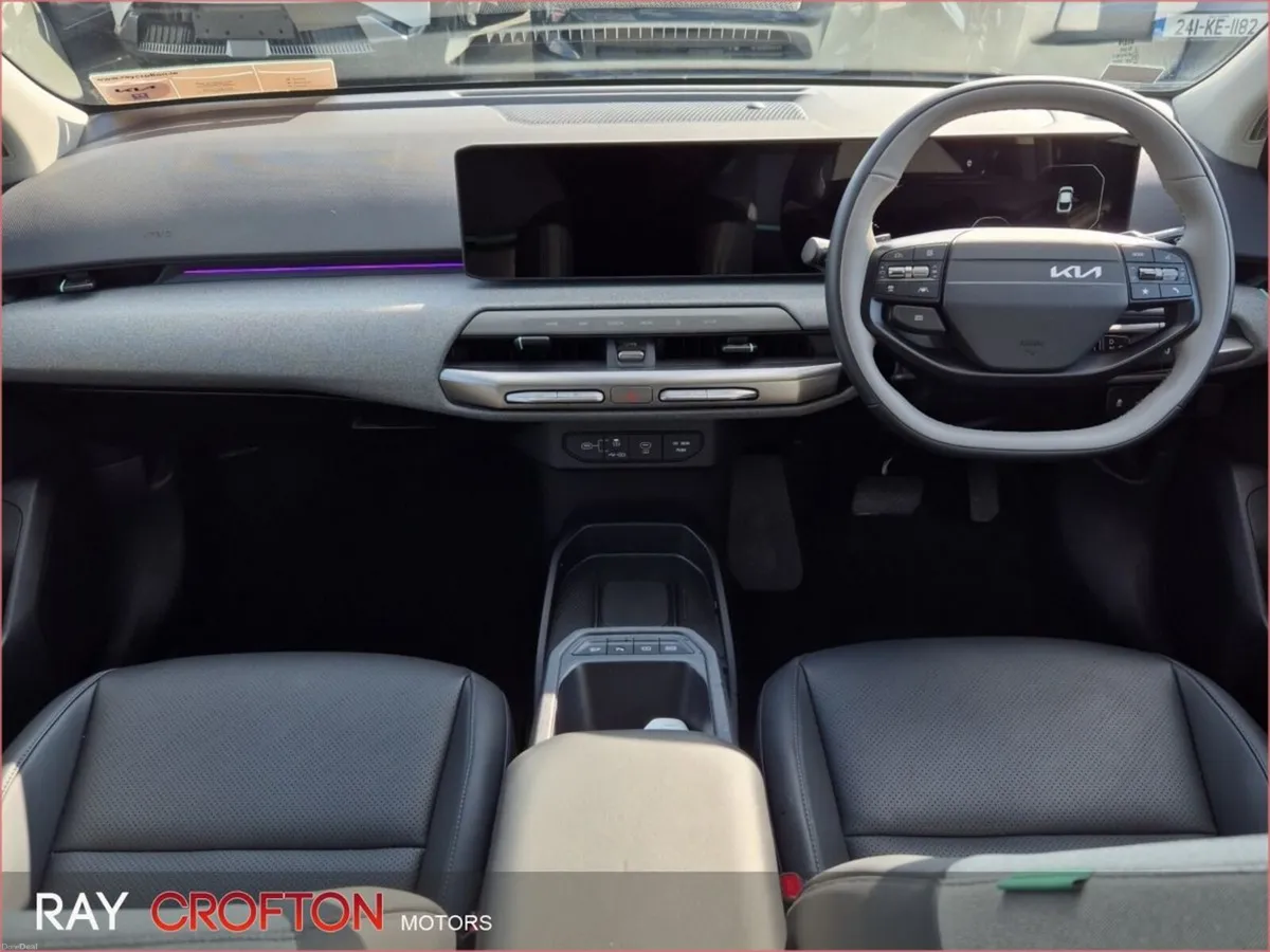 Kia EV4 Fastback Earth 2 - Long Range - Image 4