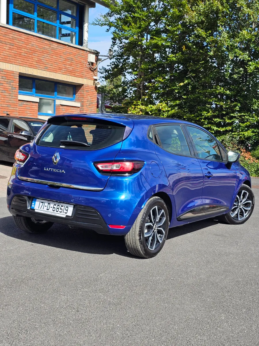 Renault Clio 2017 Automatic - Image 5