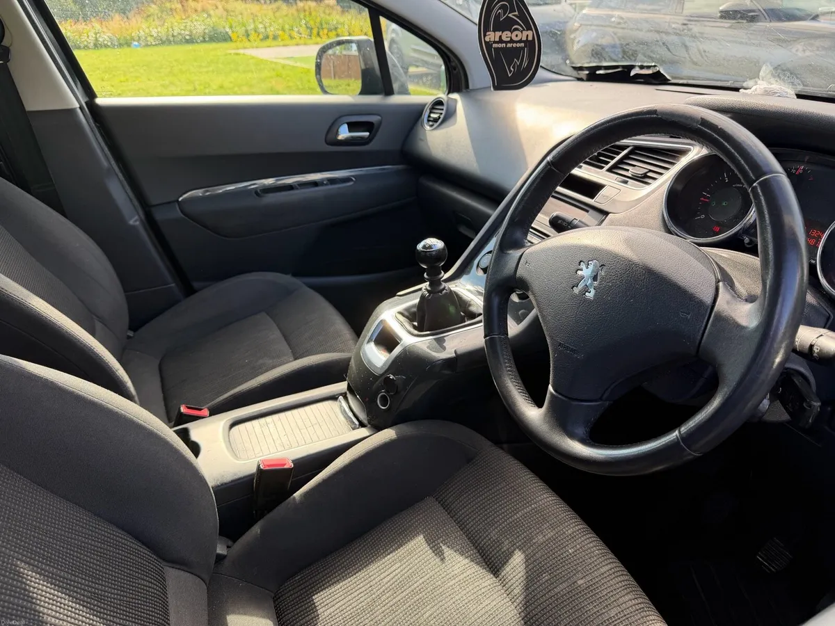 Peugeot 5008 2012 1.6hdi 7 Seater - Image 3