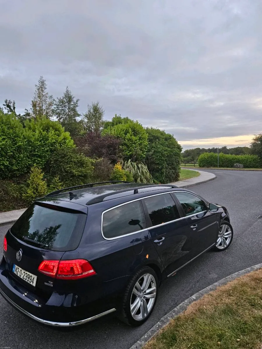 Volkswagen Passat R High Line - Image 3