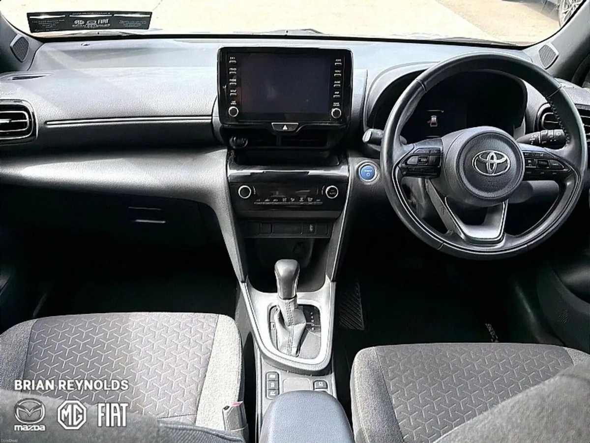 Toyota Yaris Cross 1.5 Hybrid CVT Luna Sport - Image 2