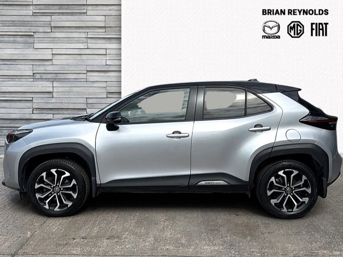 Toyota Yaris Cross 1.5 Hybrid CVT Luna Sport - Image 5