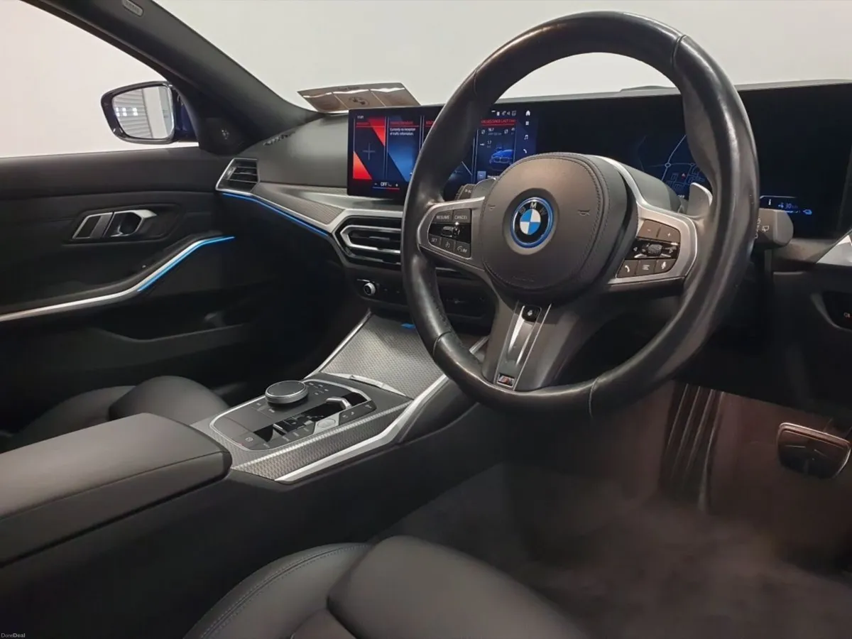 BMW 3-Series 330e M Sport TOURING - Image 6