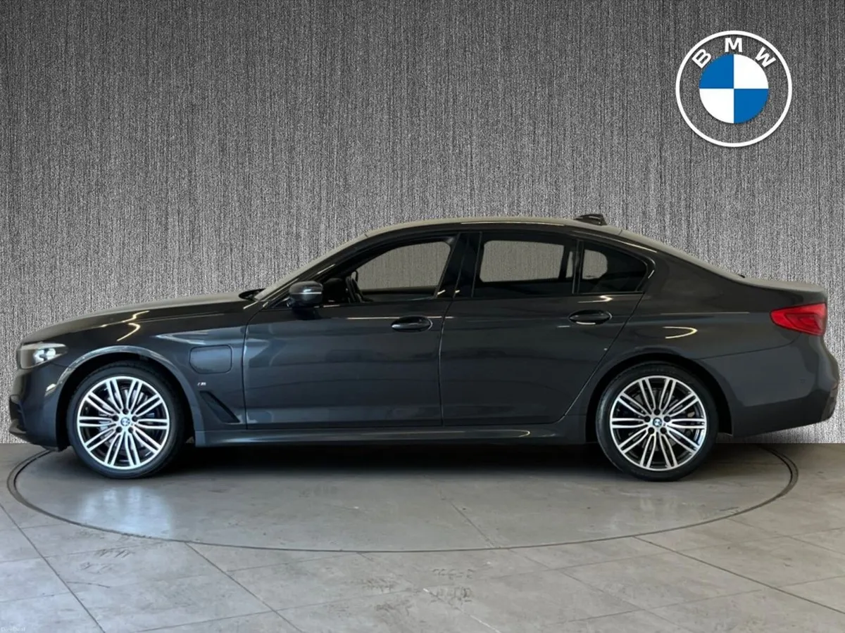 BMW 5-Series 530e M Sport Auto - Image 3