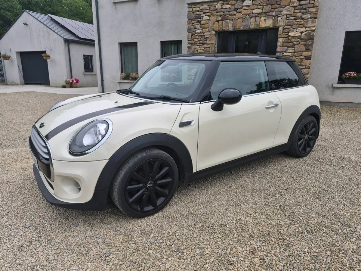 Mini Cooper D 1.5 diesel - Image 6