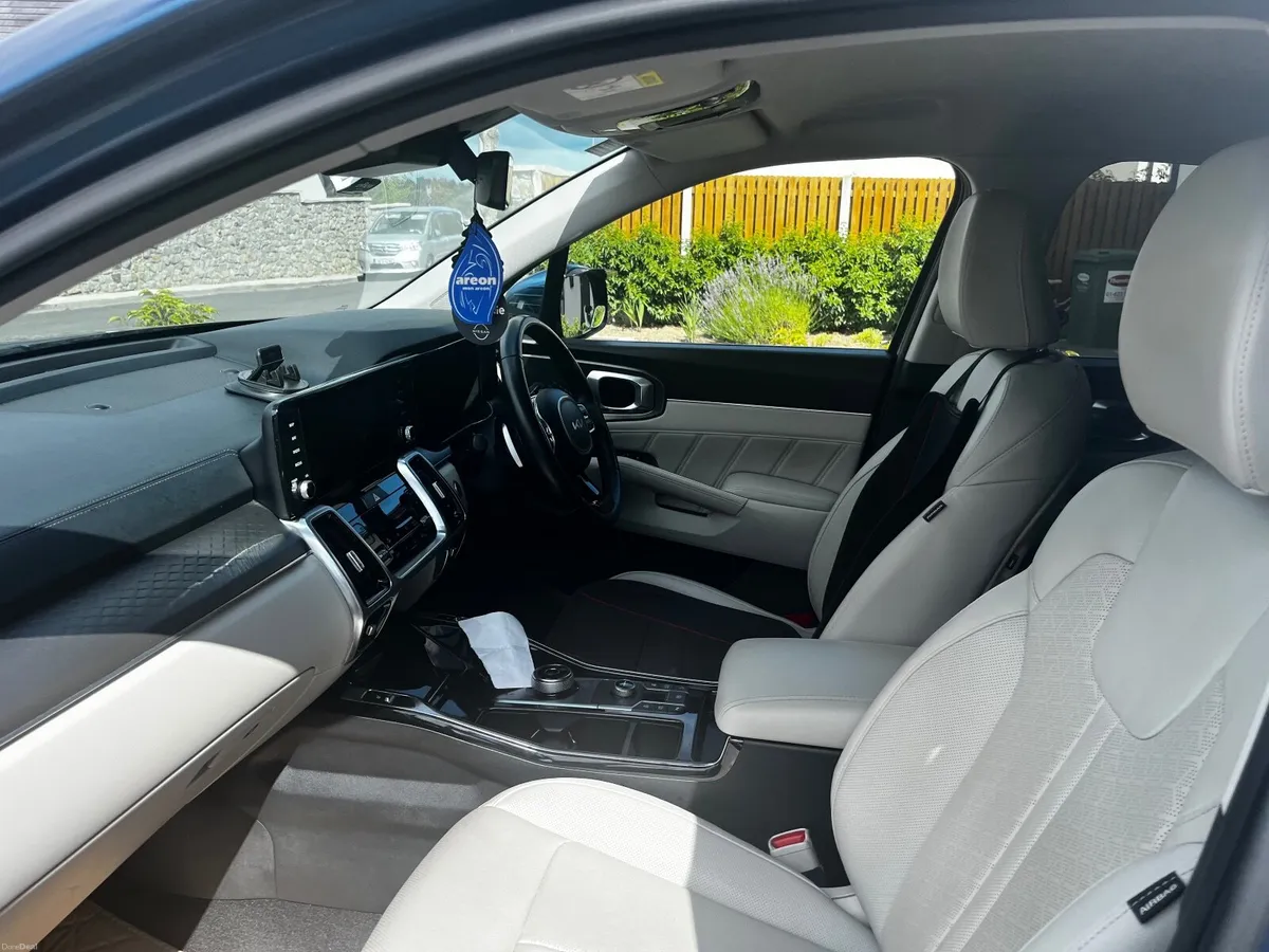 Kia Sorento 2022 - Image 4