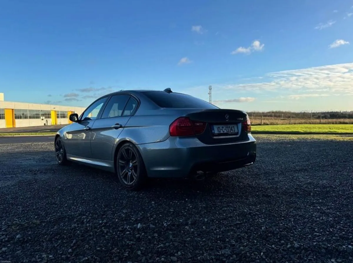 2010 Bmw 3-series - Image 3