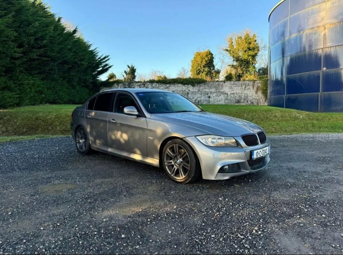 2010 Bmw 3-series - Image 1