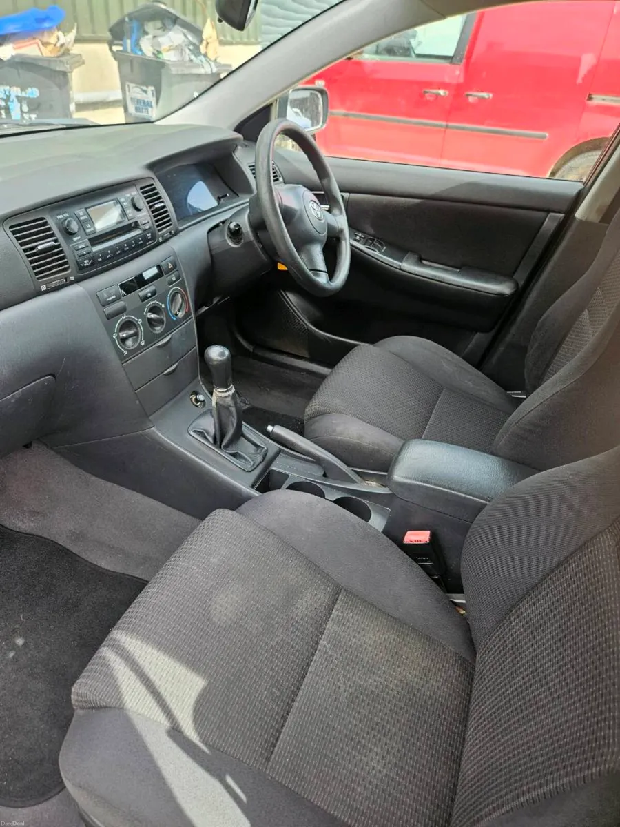 05 toyota corolla 1.4 petrol nct 3/27 tax 9,/26 - Image 5