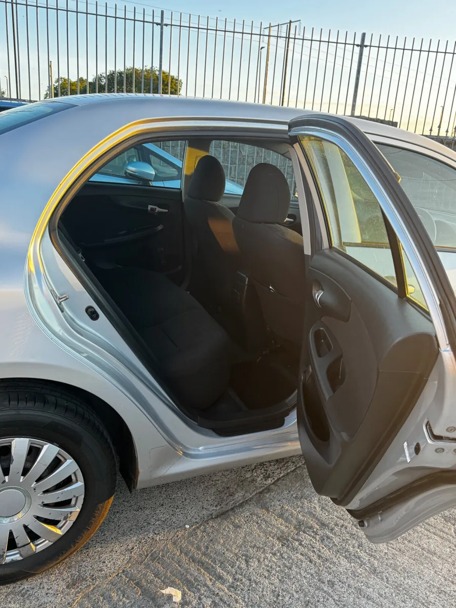 Toyota Corolla 2007 - Image 6