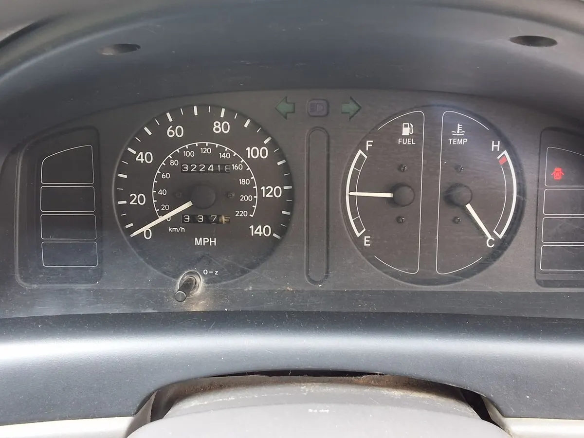 Toyota Corolla Estate 1998 - Image 3