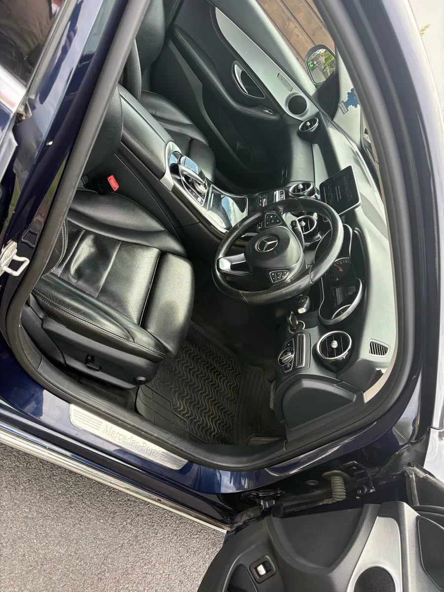 Mercedes C220 Avantgarde Automatic - Image 5