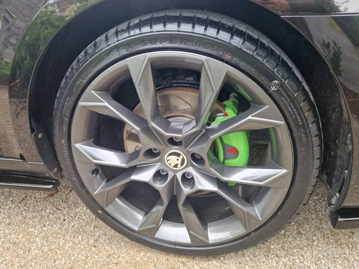 2019 Skoda Octavia VRS 2.0TDi DSG 184BHP - Image 5
