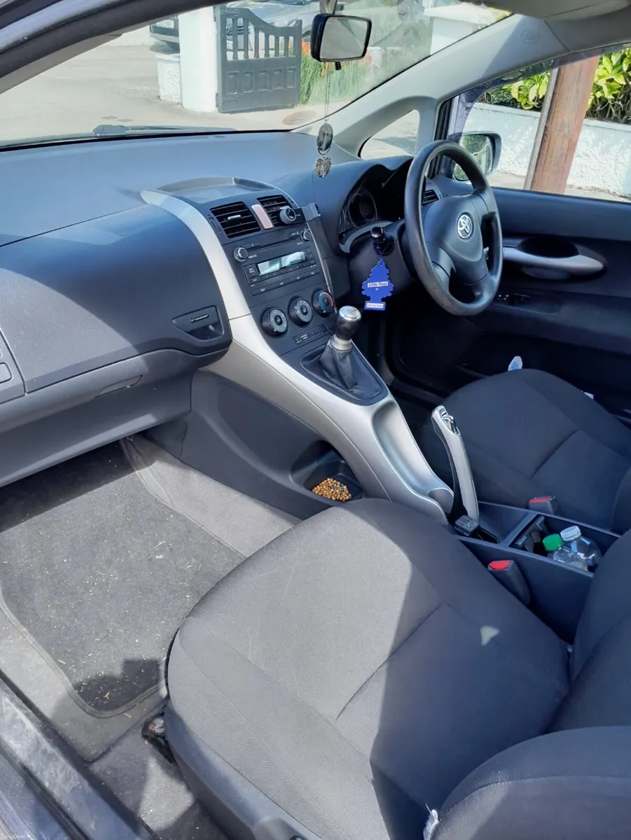 Toyota auris 2008 trd - Image 5