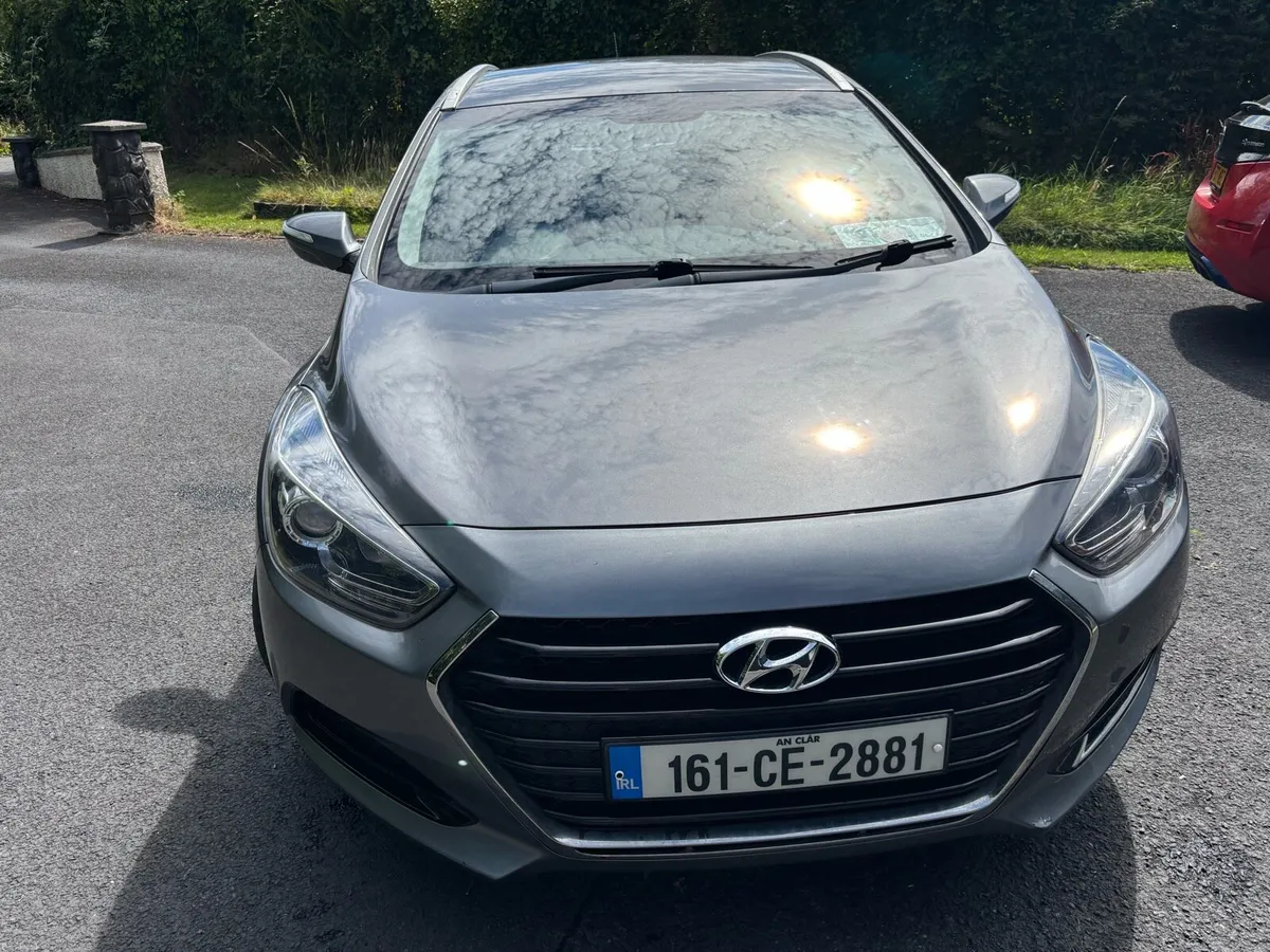 Hyundai i40 Estate - Image 4