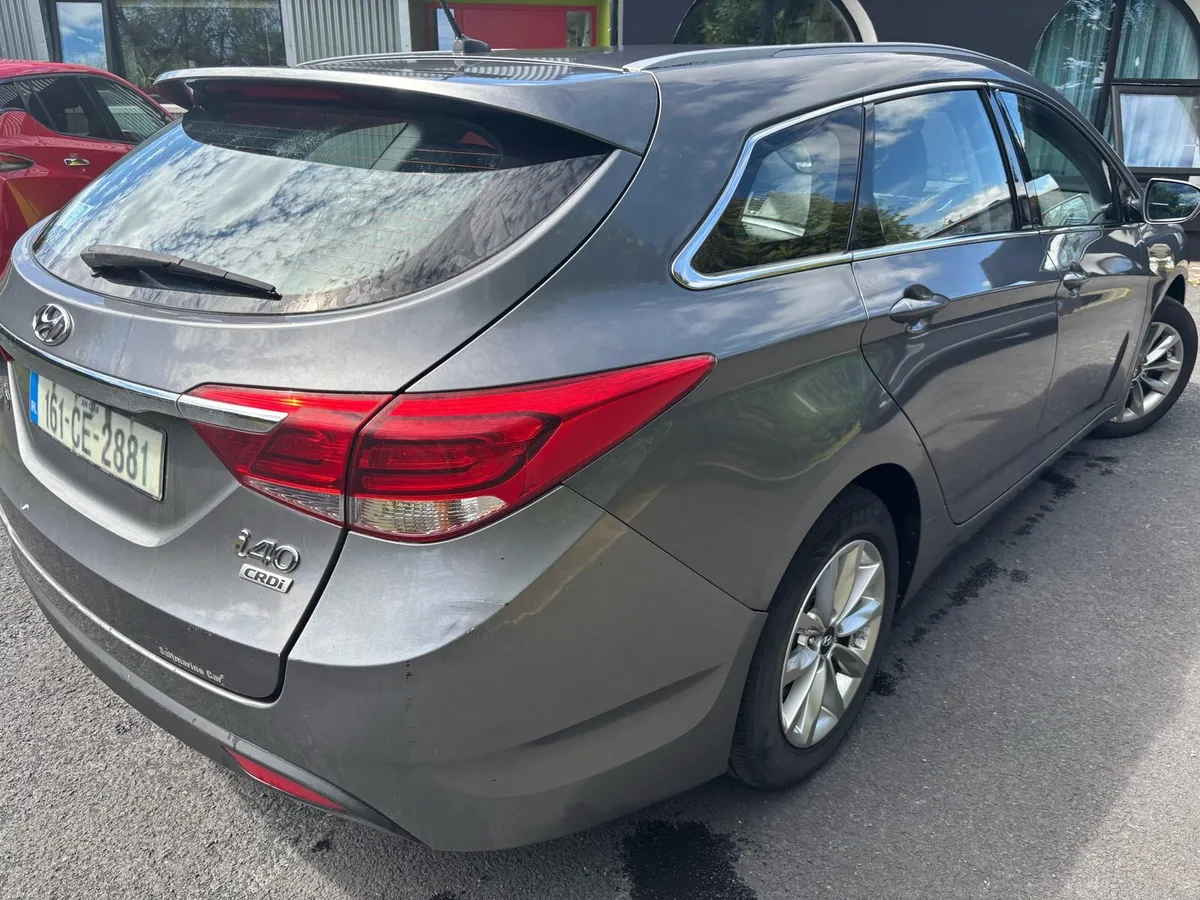 Hyundai i40 Estate - Image 6