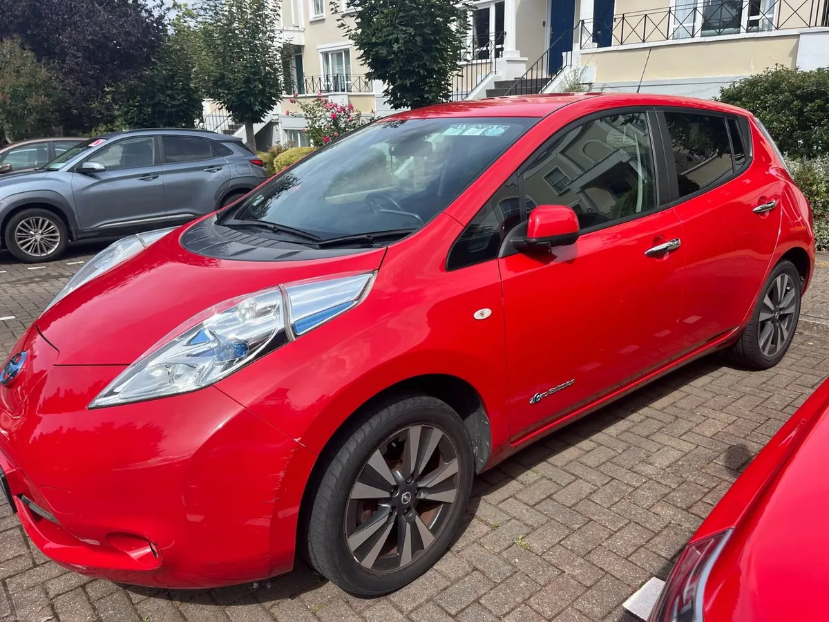 2017 Nissan Leaf 30KWH 5DR Auto 94,000km, FSH - Image 4