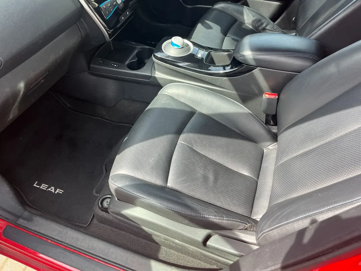 2017 Nissan Leaf 30KWH 5DR Auto 94,000km, FSH - Image 6