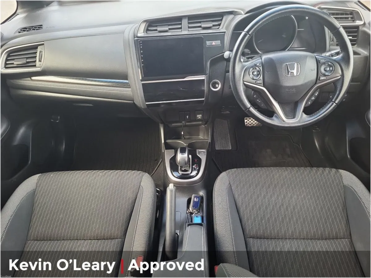 Honda Fit FIT DAA-GP5 - Image 2
