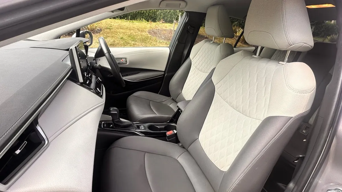 Toyota Carolla - Image 5