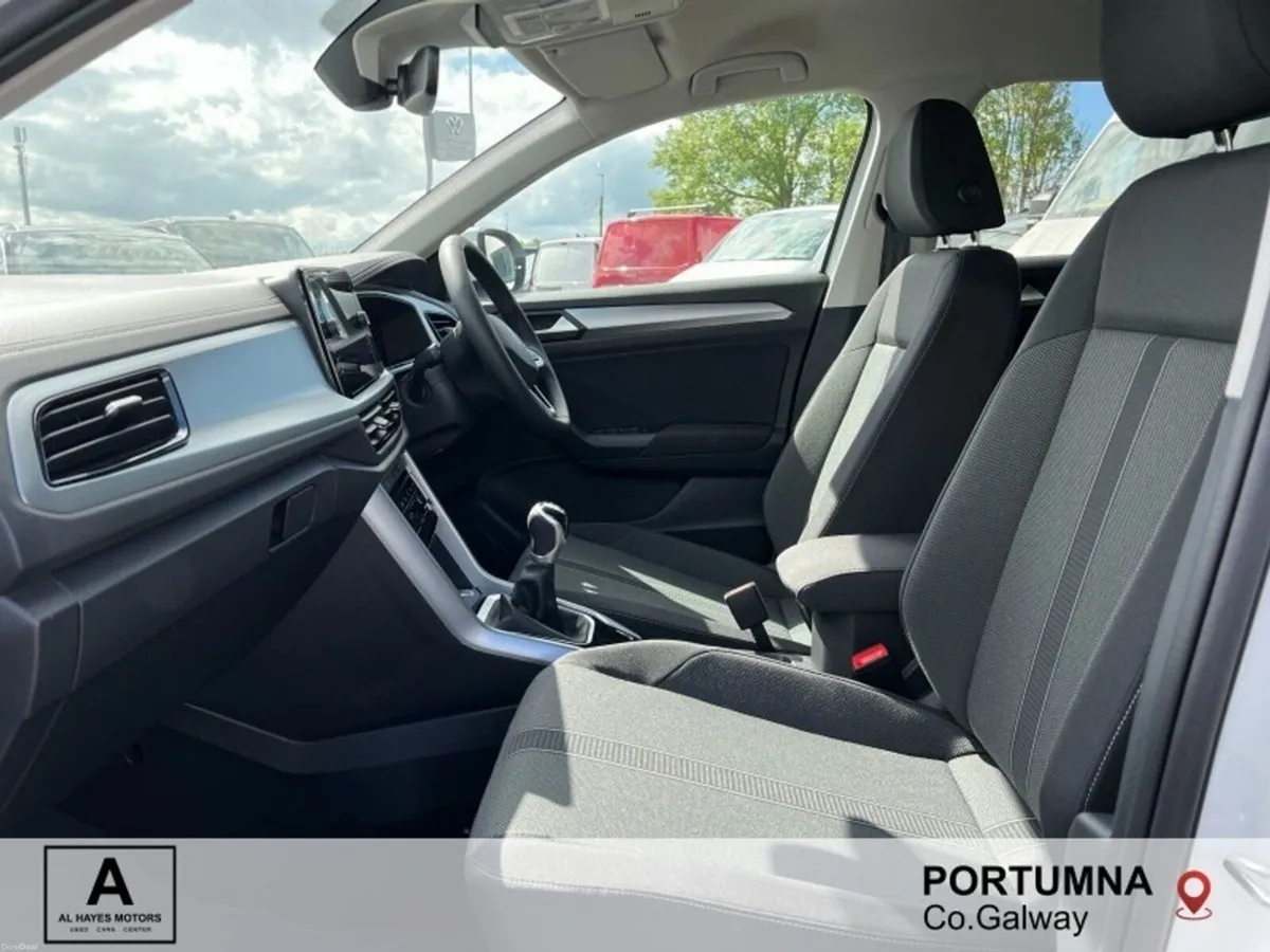 Volkswagen T-Roc EDITION 75 2.0TDI M6F 116HP - Image 2