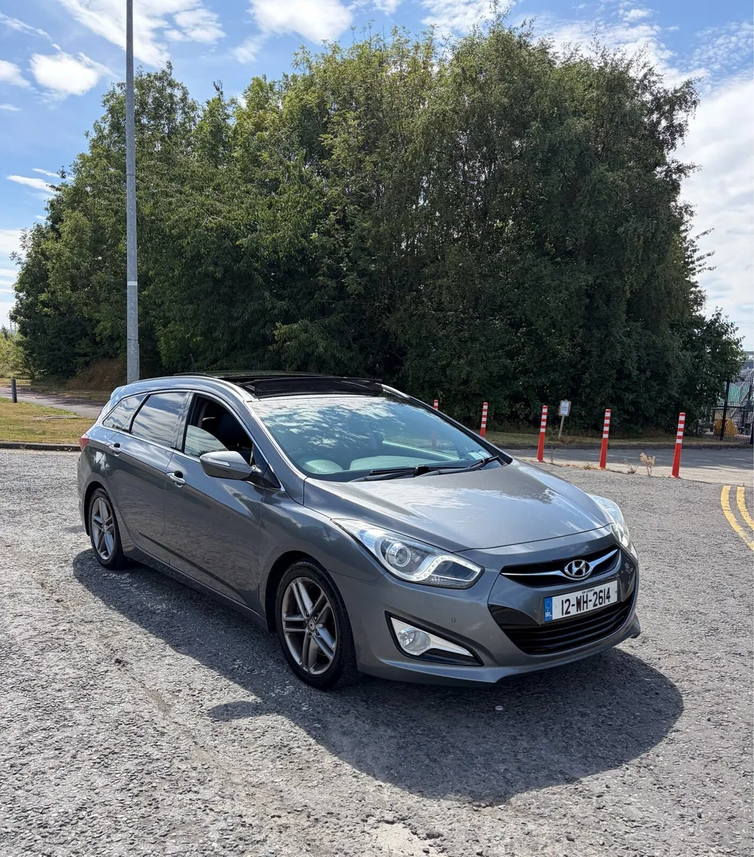 Hyundai I40 MANUAL CRD High spec model - Image 5