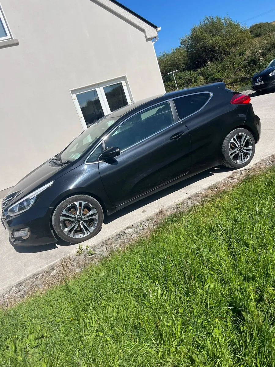 151 Kia Pro Ceed 1.6 EX 3DR - Image 3