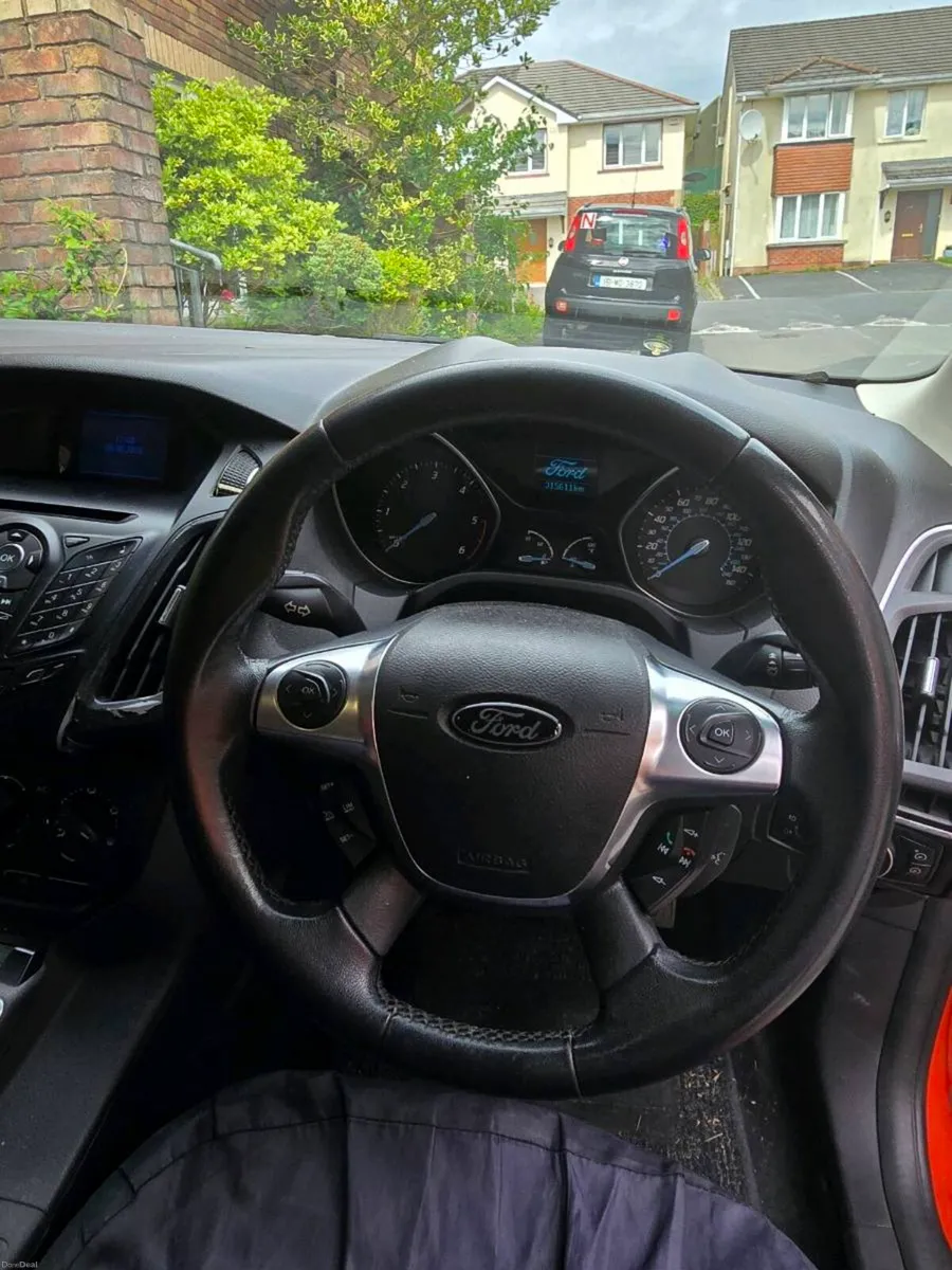 Ford Focus - Image 3