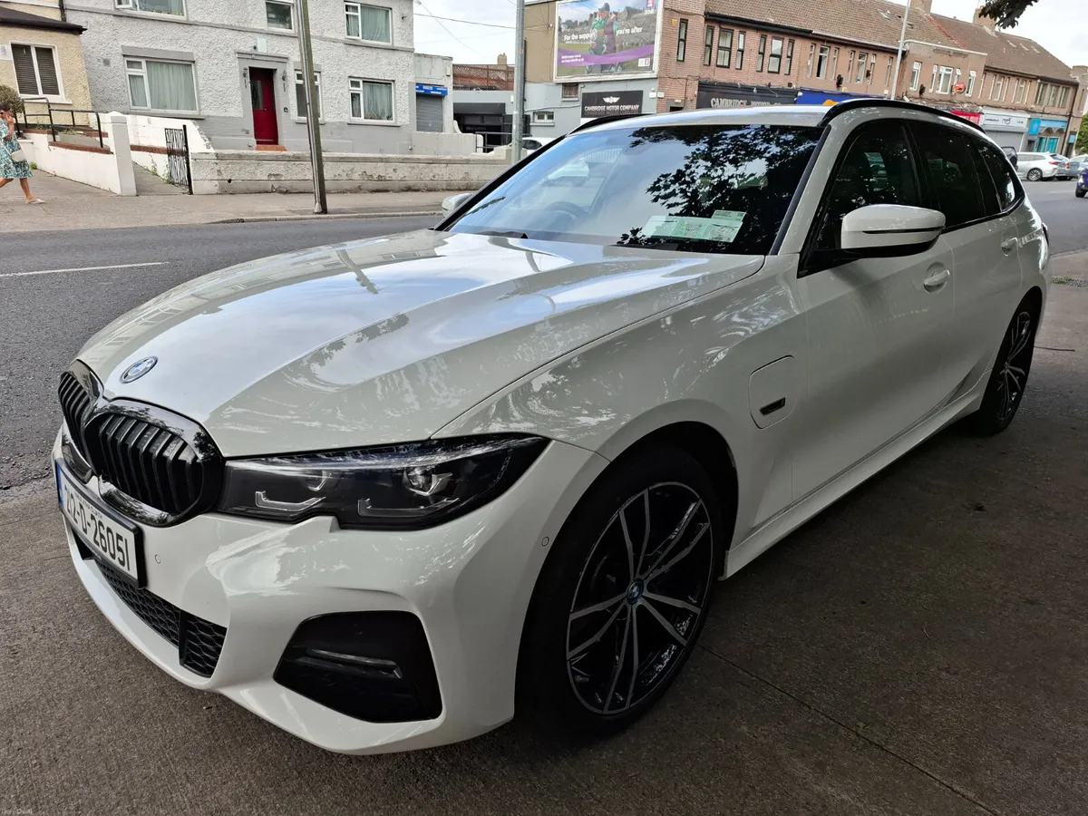 BMW 3-Series 2021 - Image 3