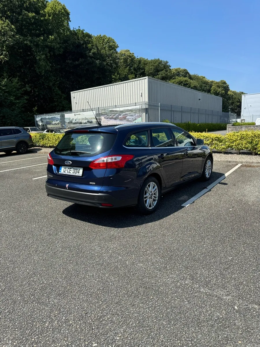 2012 Ford focus 1.6tdci ncted and taxed - Image 4