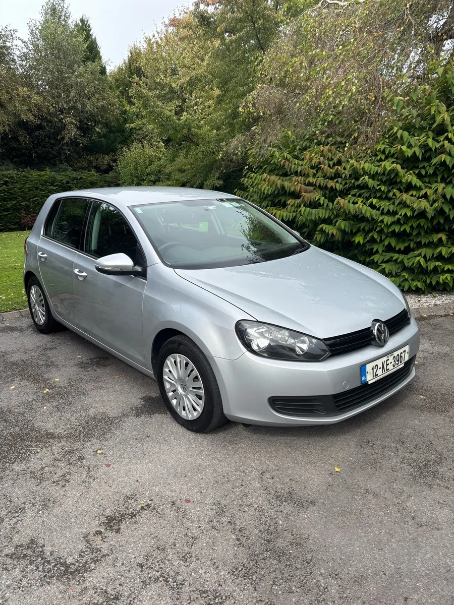 Volkswagen Golf 2012 1.6L - Image 1
