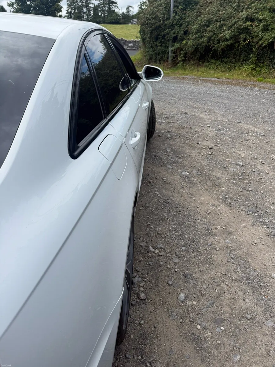 Audi A6 ( Black Edition) - Image 4