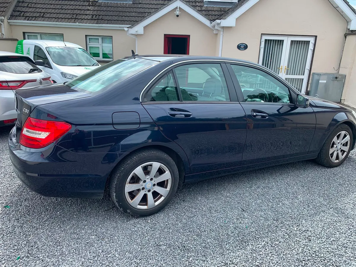 Mercedes c 220 automatic 131 avantgard sport - Image 3