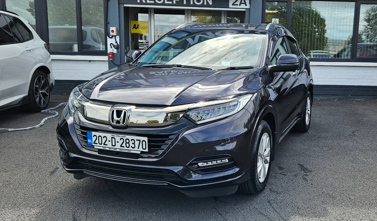 Honda Vezel 2020 1.5 Hybrid Auto only 23k miles - Image 2