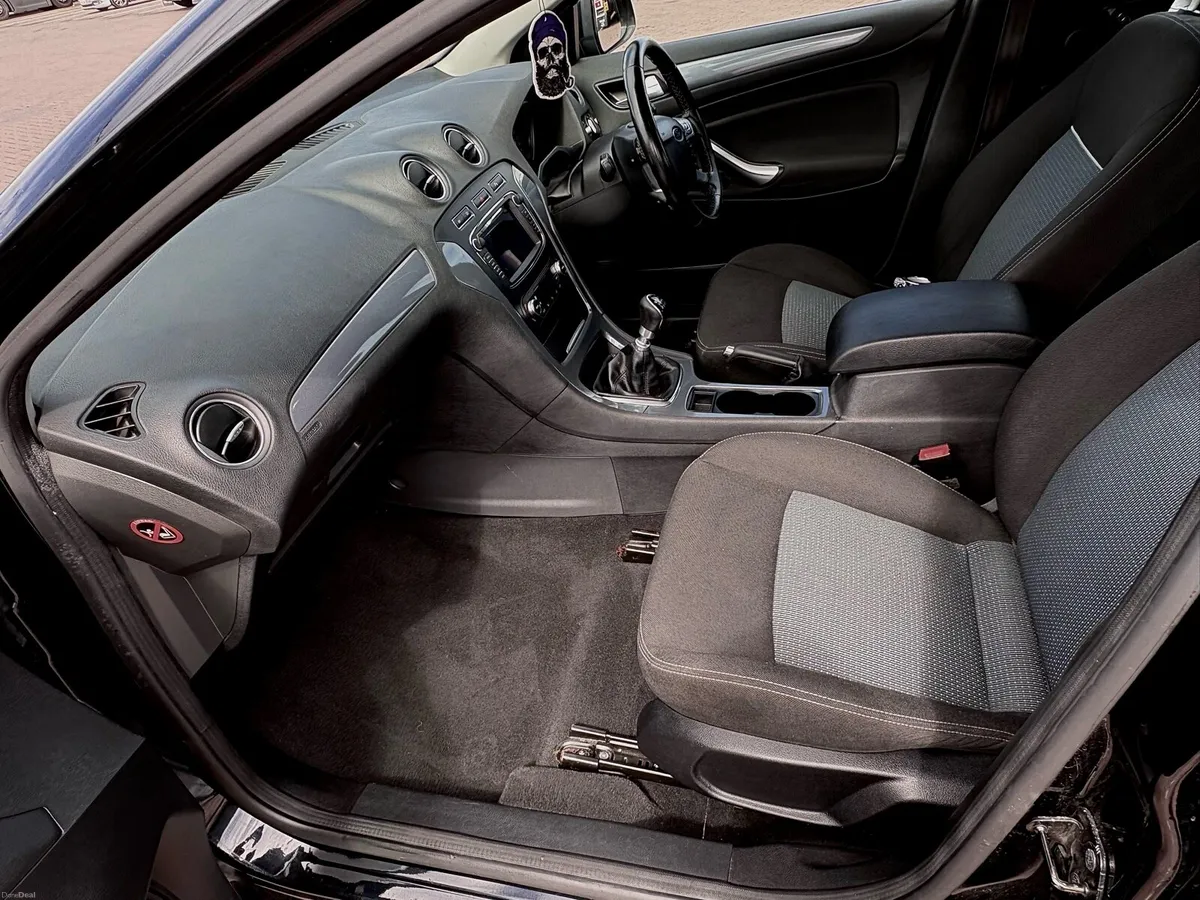 Ford Mondeo 2012 2.0 TDCI - Image 6