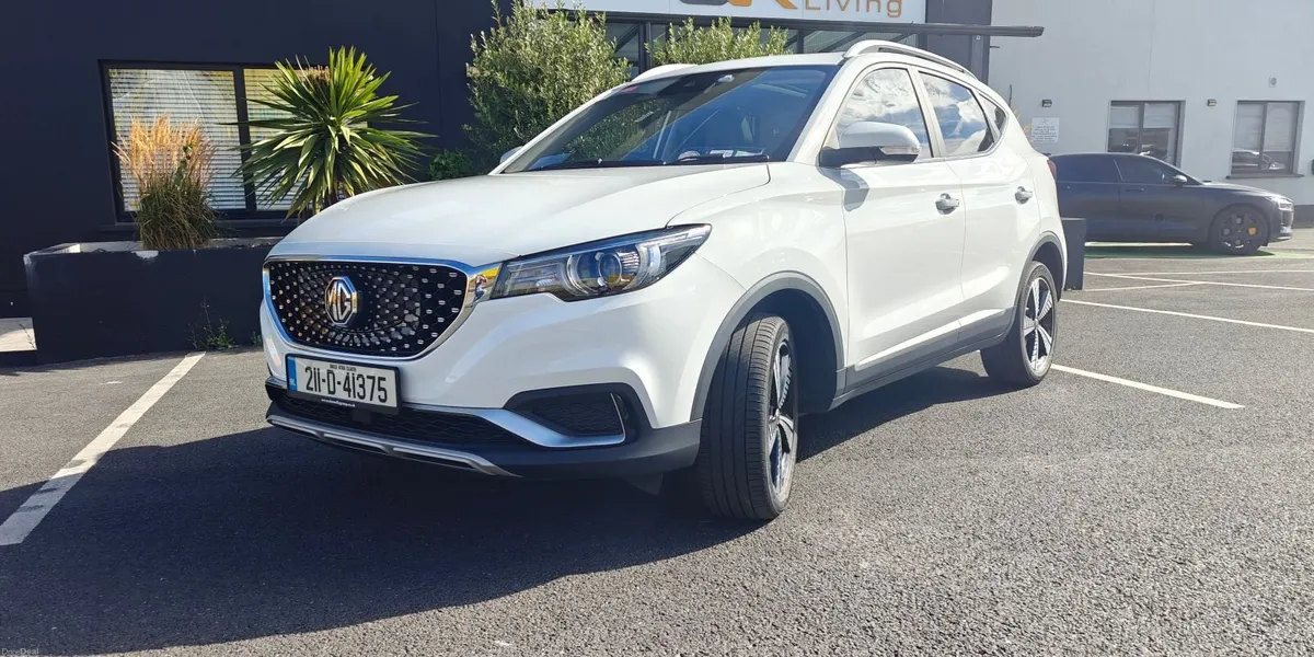 MG ZS 2021 - Image 1