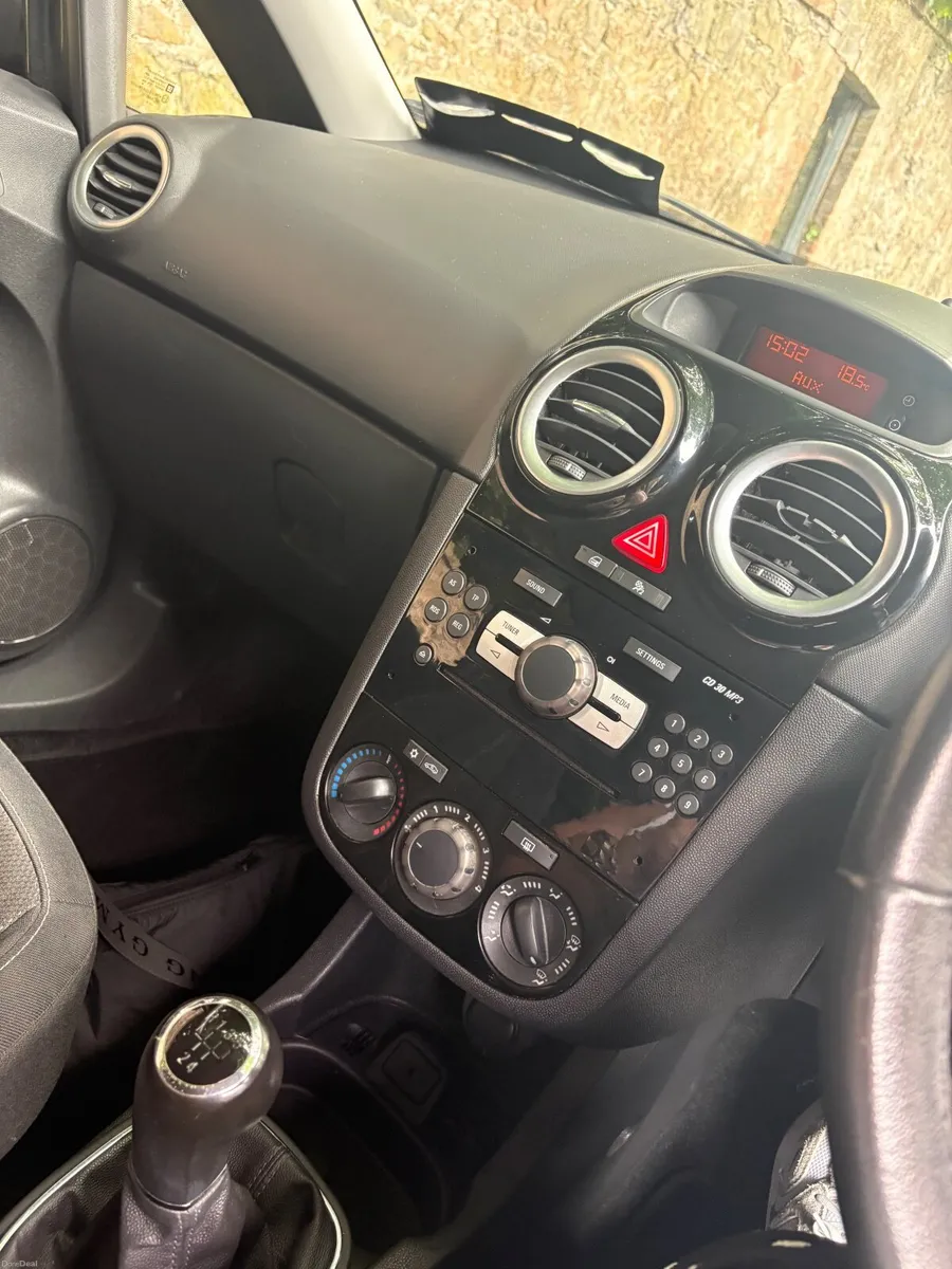 Vauxhall Corsa 2014 - Image 6