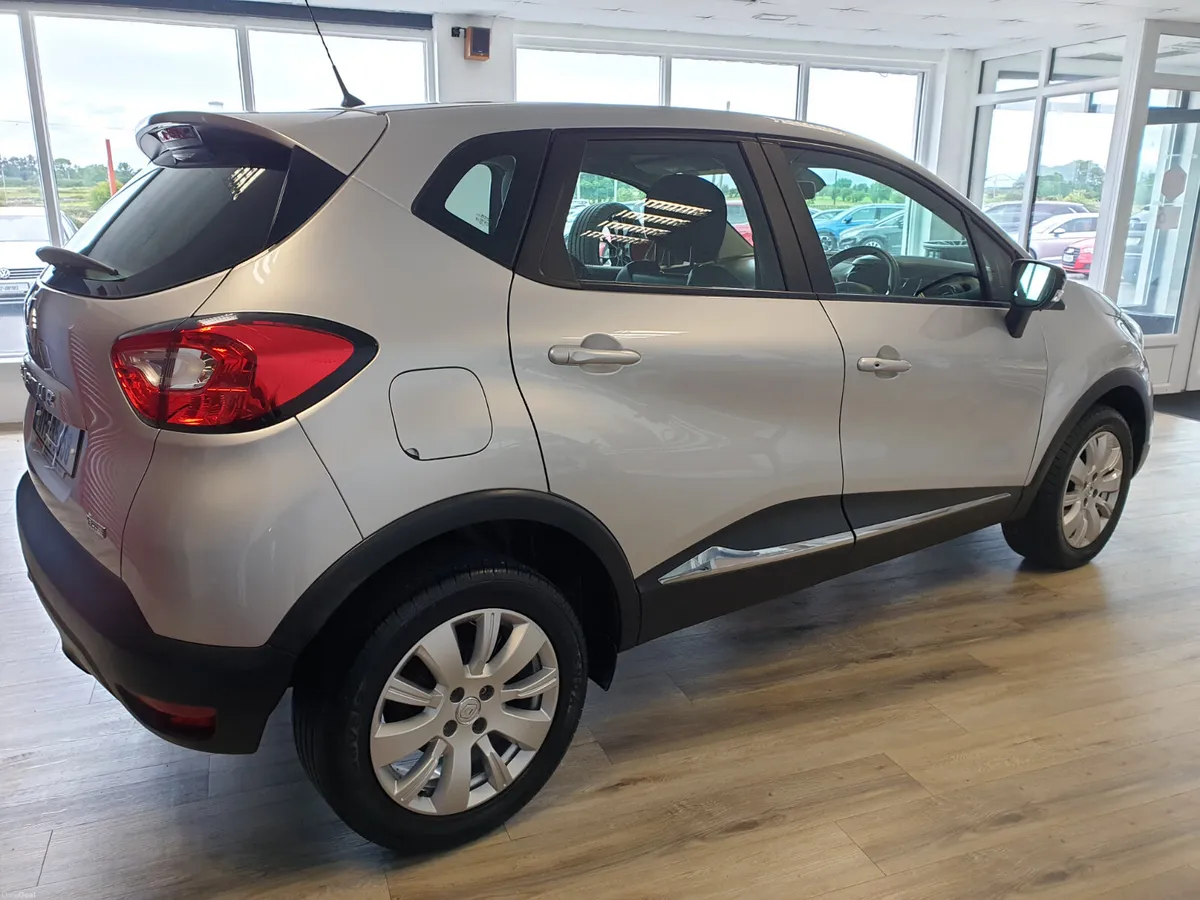 Renault Captur 1.5DCI EXPRESSION - Image 3