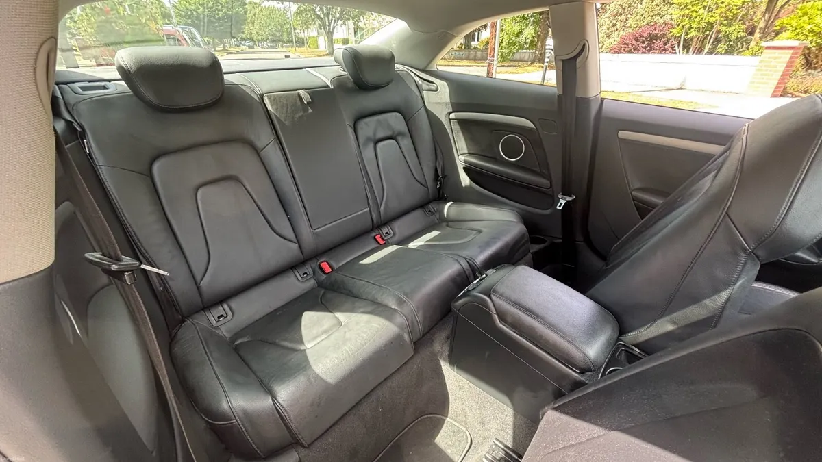 Low milage Audi A5 2009 - Image 6