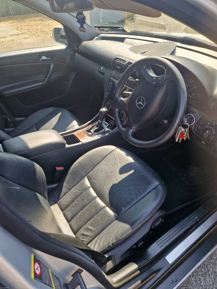 Mercedes c180 2006 1.8 petrol - Image 6