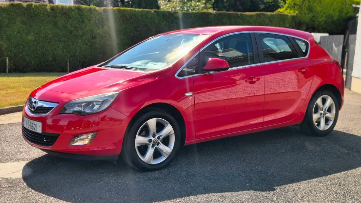 Opel astra 1.4i Sri (low kms) - Image 5
