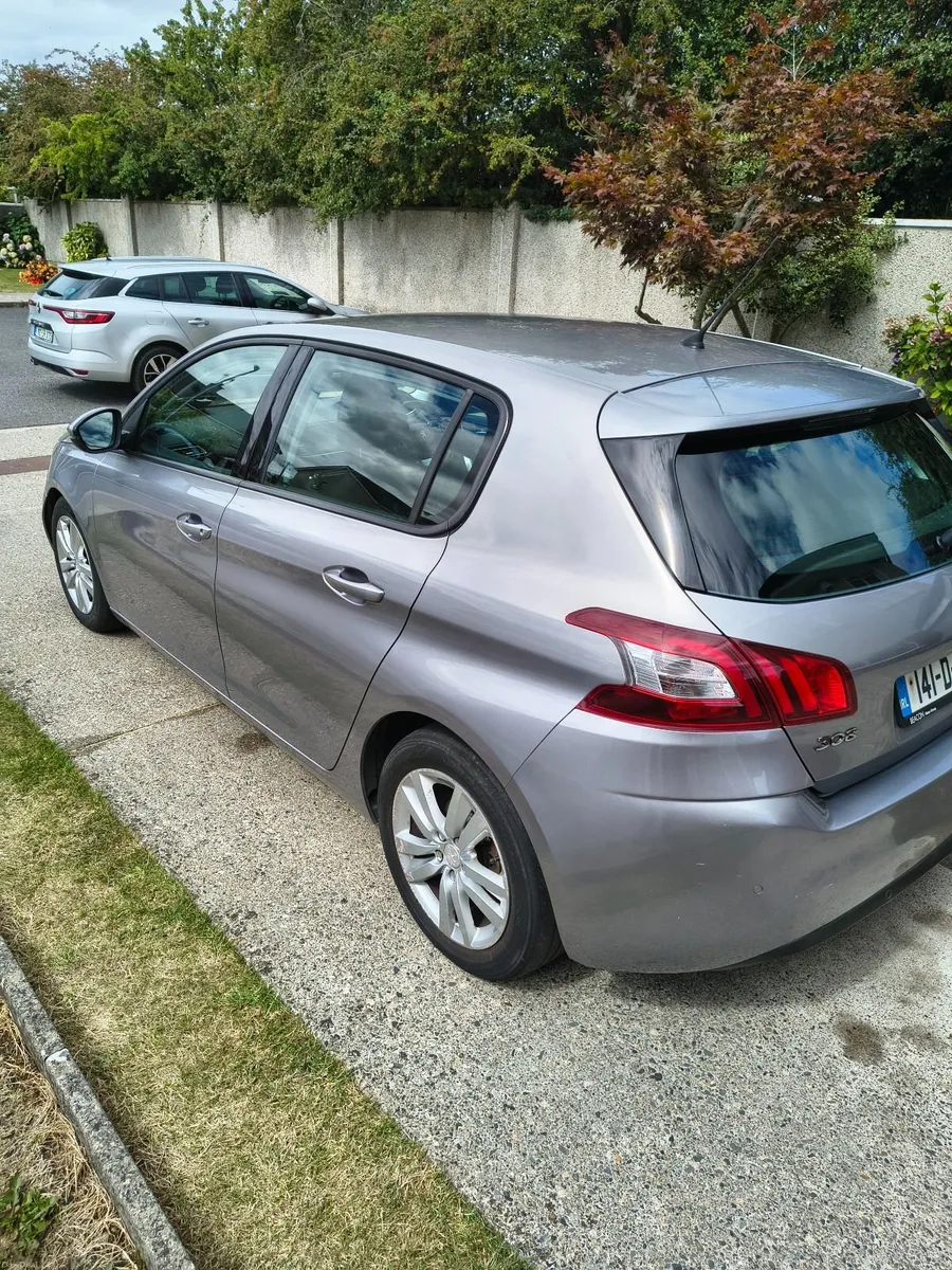 Peugeot 308 2014 - Image 2